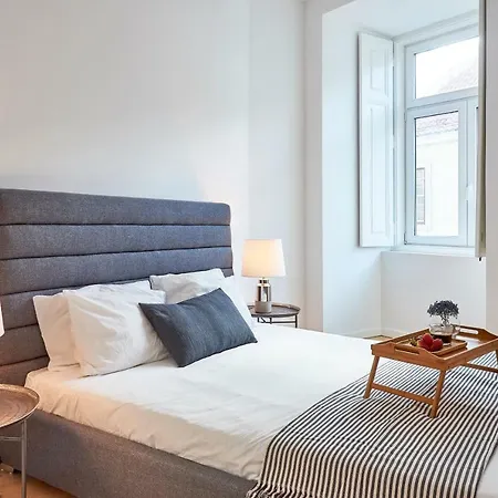 Modern Calcada Sao Francisco Ii Lisboa