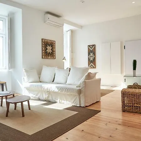 Modern Calcada Sao Francisco Ii Lissabon