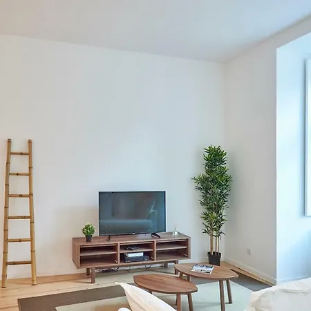 Modern Calcada Sao Francisco Ii * Lissabon